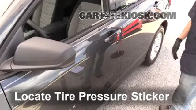2018 Chevrolet Equinox LS 1.5L 4 Cyl. Turbo Tires & Wheels Check Tire Pressure